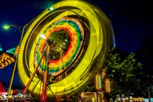 spinning ferris wheel